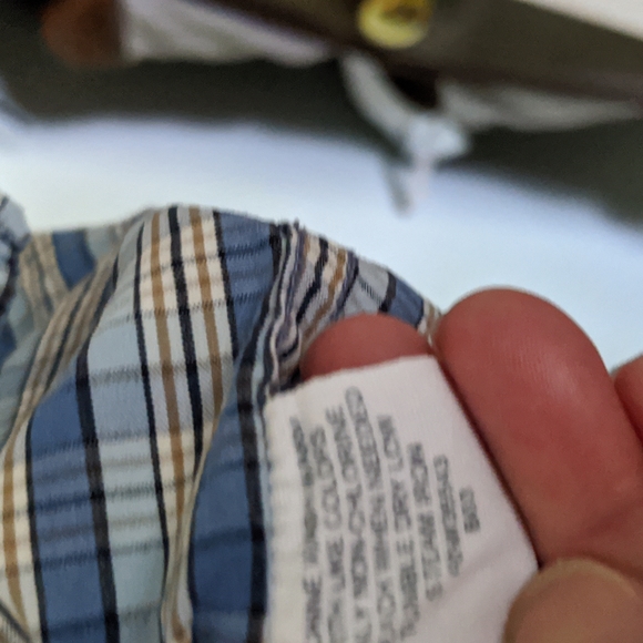 💐 Bass & Company, L, men's check button down shirt - Picture 8 of 9